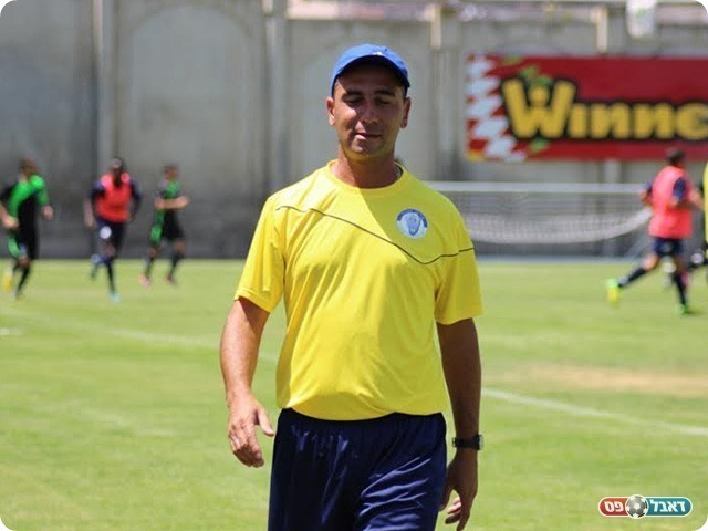 מאמן עירוני טבריה, רפי בוסקילה (עודד חסין)